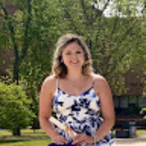 Meet your Posher, Julia